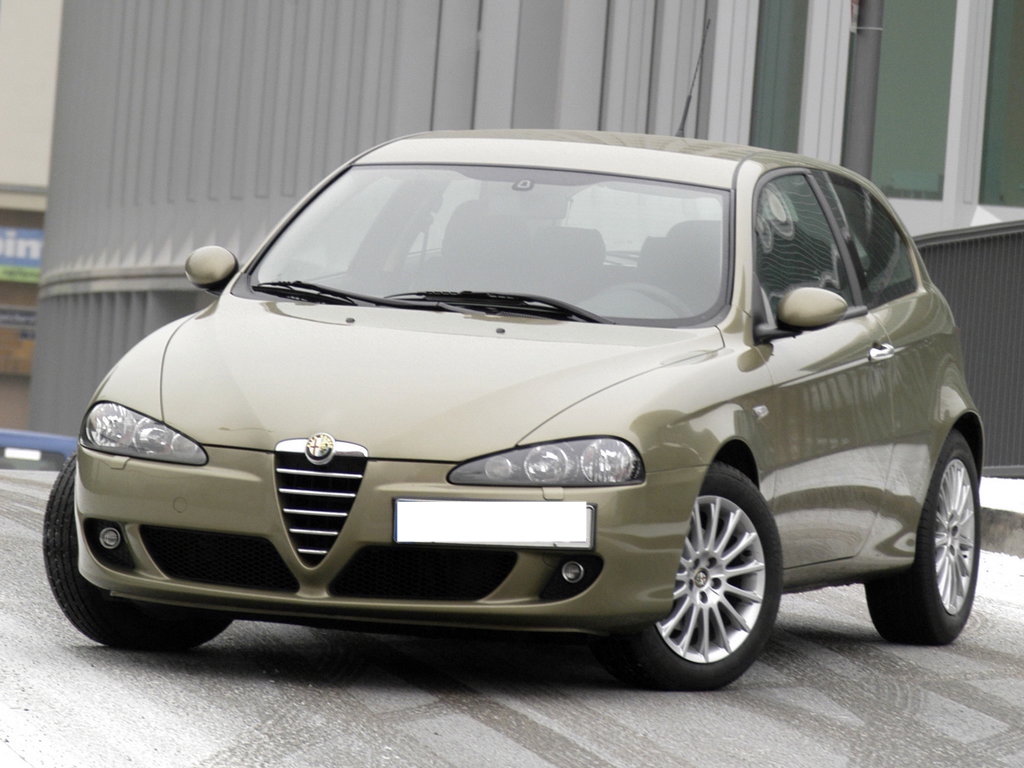 Alfa Romeo 147 937A Neugestaltung Spezifikationen und Ausstattung - amsteuer.de