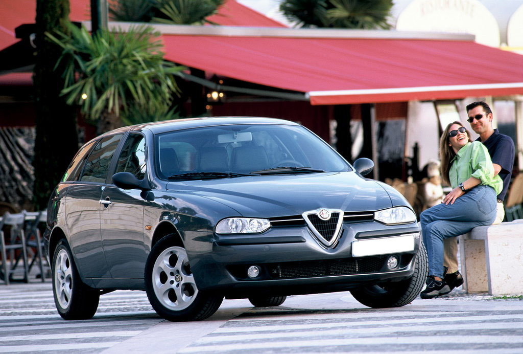 Alfa Romeo 156 932A, 932A11, 932A3, 932A4, 932AXA, 932AXB Spezifikationen und Ausstattung - amsteuer.de