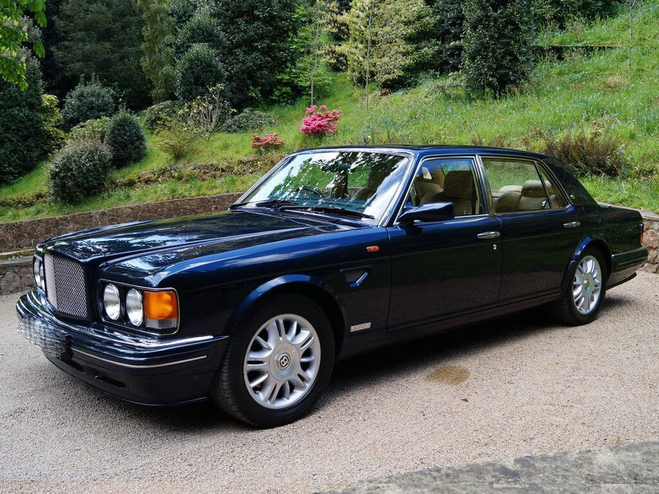 Bentley Brooklands Spezifikationen und Ausstattung - amsteuer.de