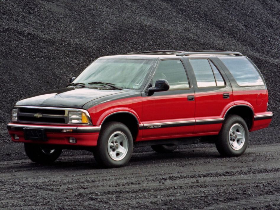 Chevrolet Blazer S-10 Spezifikationen und Ausstattung - amsteuer.de