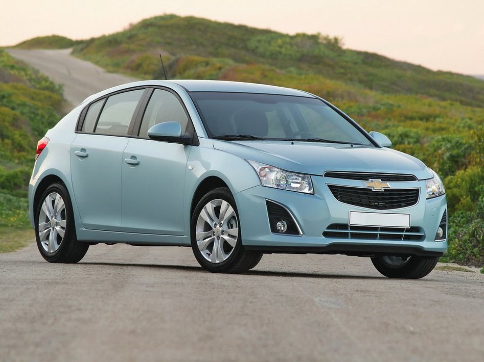 Chevrolet Cruze J300 Spezifikationen und Ausstattung - amsteuer.de