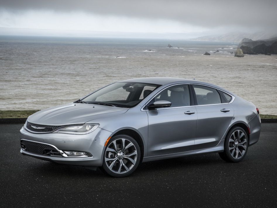 Chrysler 200 Spezifikationen und Ausstattung - amsteuer.de