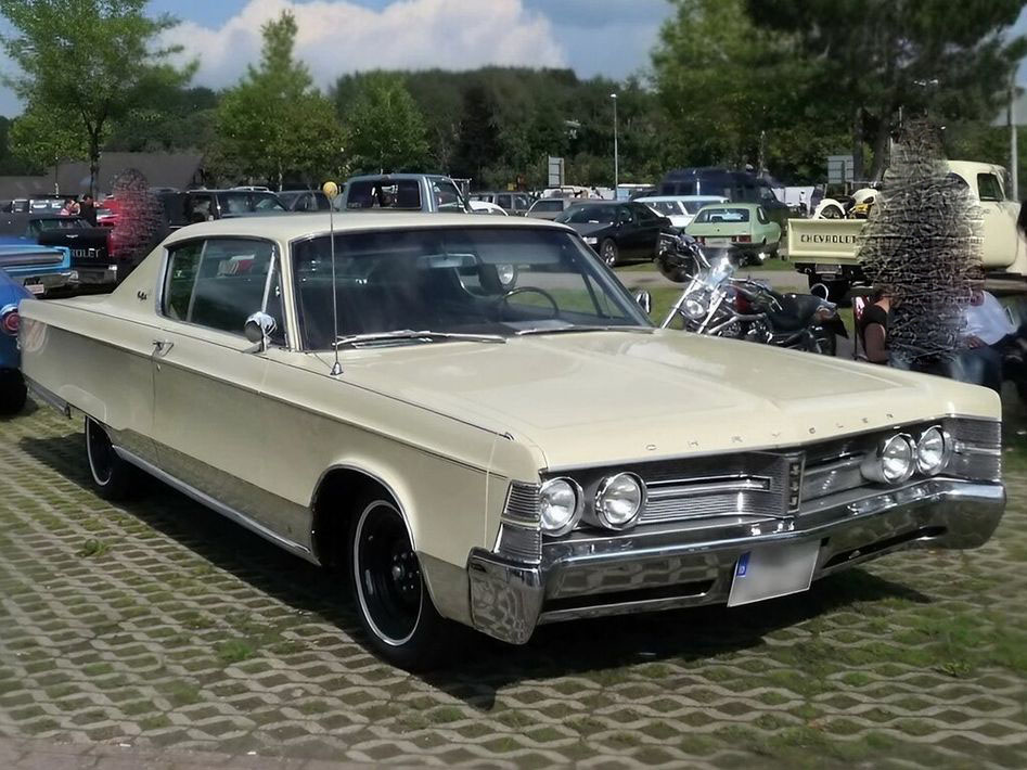 Chrysler New-Yorker CC3-H Spezifikationen und Ausstattung - amsteuer.de