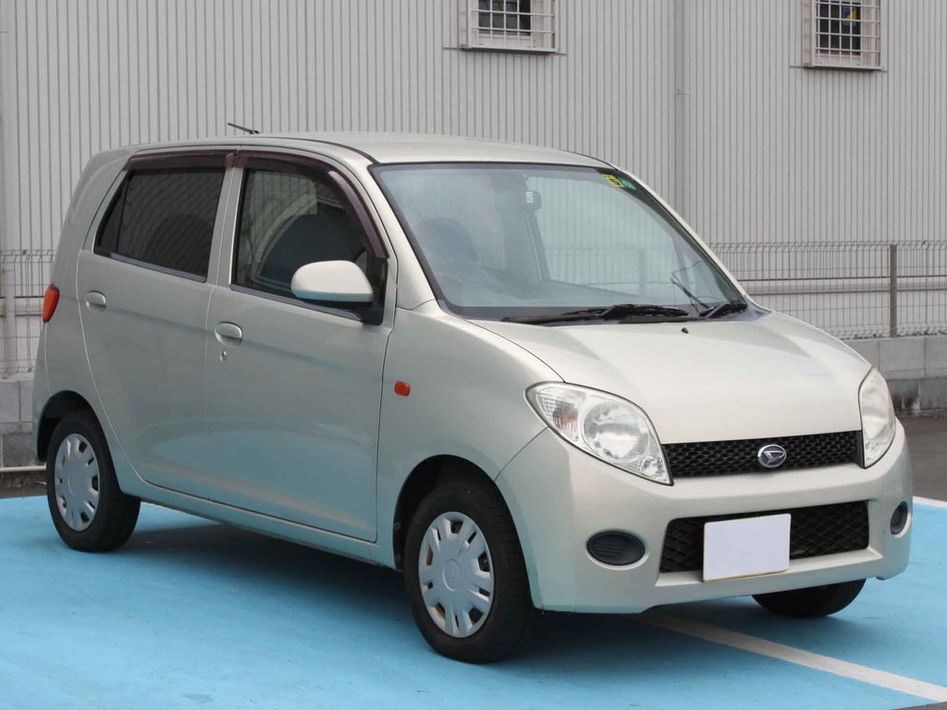 Daihatsu Max Spezifikationen und Ausstattung - amsteuer.de