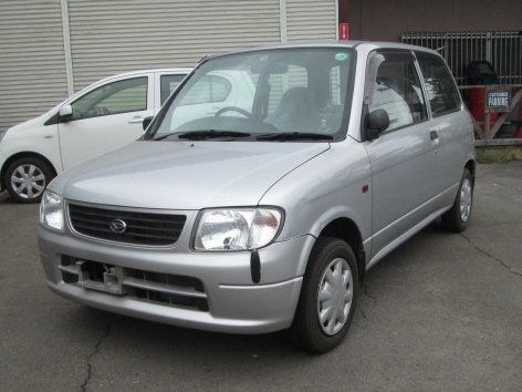 Daihatsu Mira L700 Spezifikationen und Ausstattung - amsteuer.de