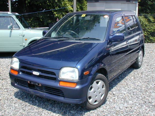 Daihatsu Mira Moderno Spezifikationen und Ausstattung - amsteuer.de