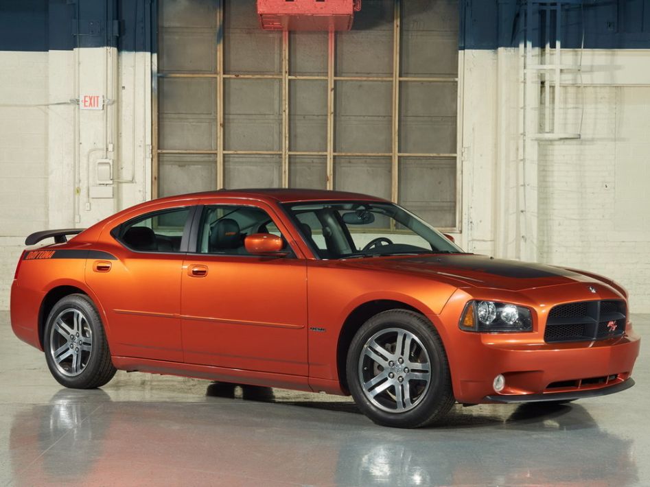 Dodge Charger LX Spezifikationen und Ausstattung - amsteuer.de