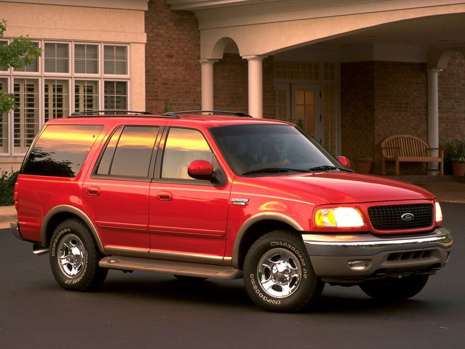 Ford Expedition UN93 Spezifikationen und Ausstattung - amsteuer.de