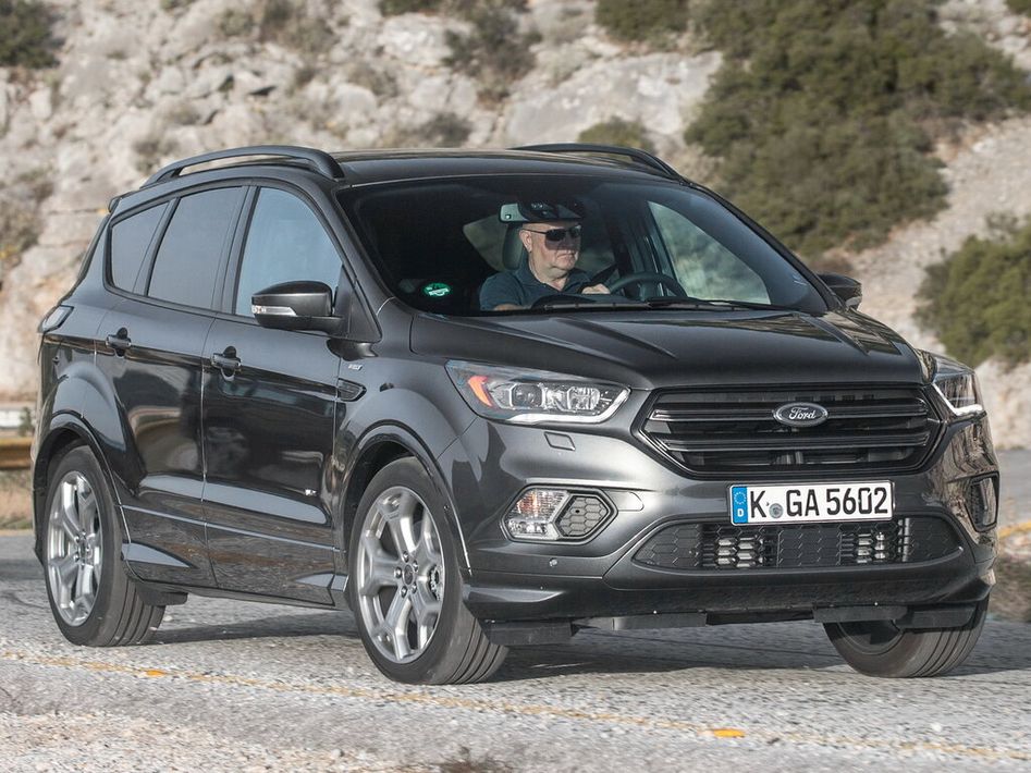 Ford Kuga Spezifikationen und Ausstattung - amsteuer.de