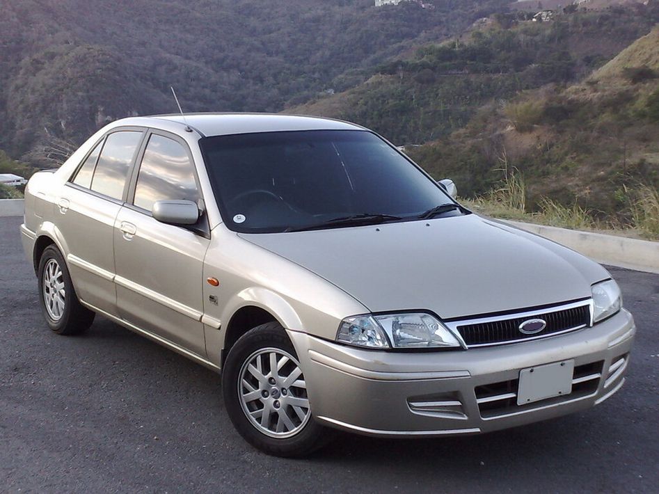 Ford Laser Spezifikationen und Ausstattung - amsteuer.de