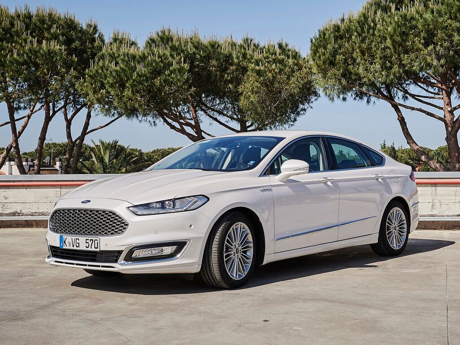 Ford Mondeo 5 Spezifikationen und Ausstattung - amsteuer.de