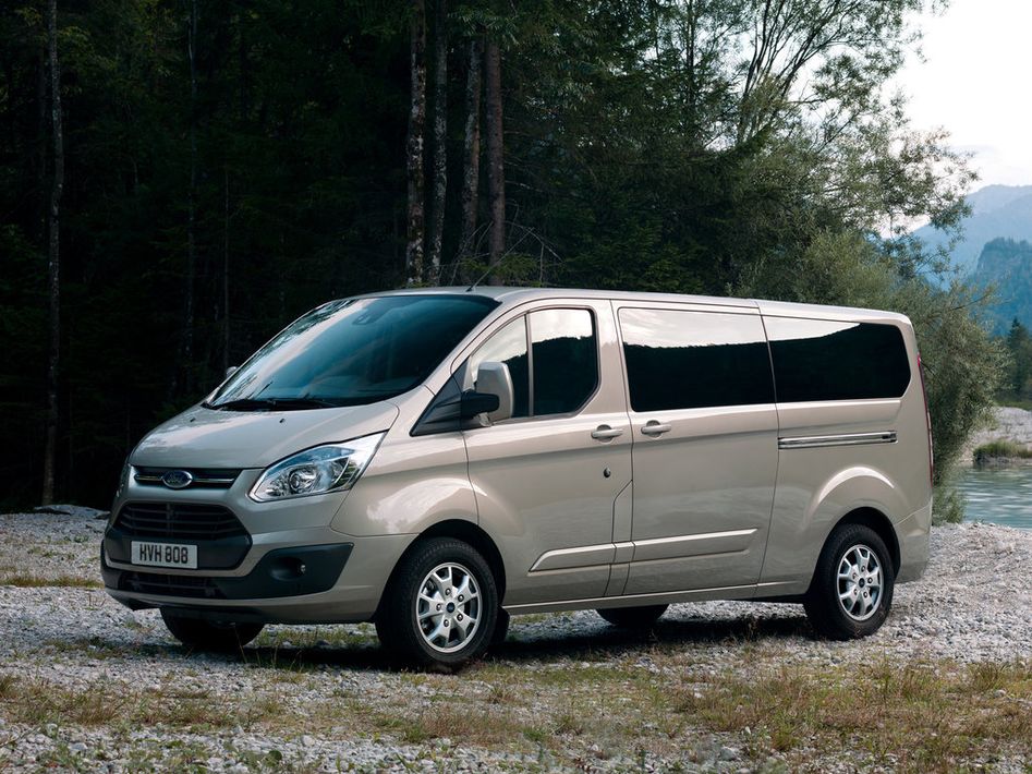 Ford Tourneo Custom Spezifikationen und Ausstattung - amsteuer.de