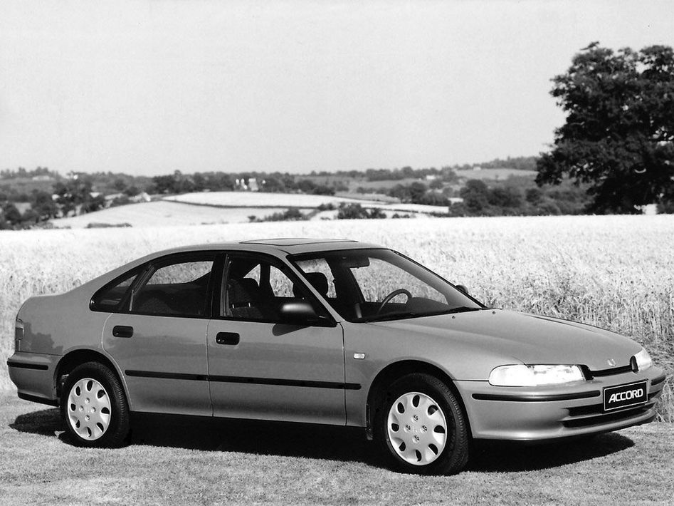 Honda Accord CC Spezifikationen und Ausstattung - amsteuer.de