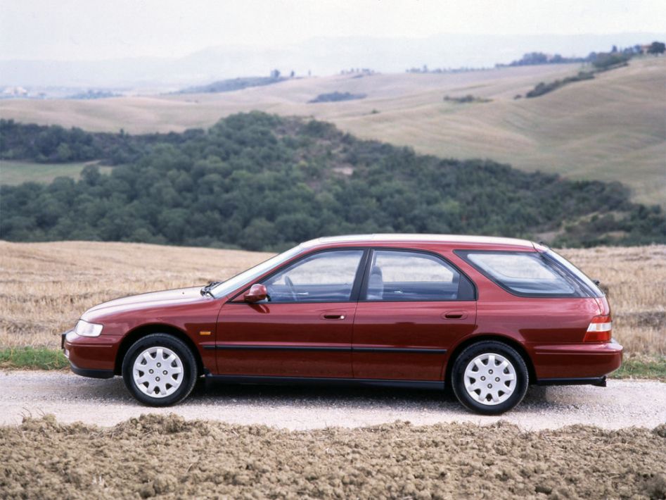 Honda Accord CE Spezifikationen und Ausstattung - amsteuer.de