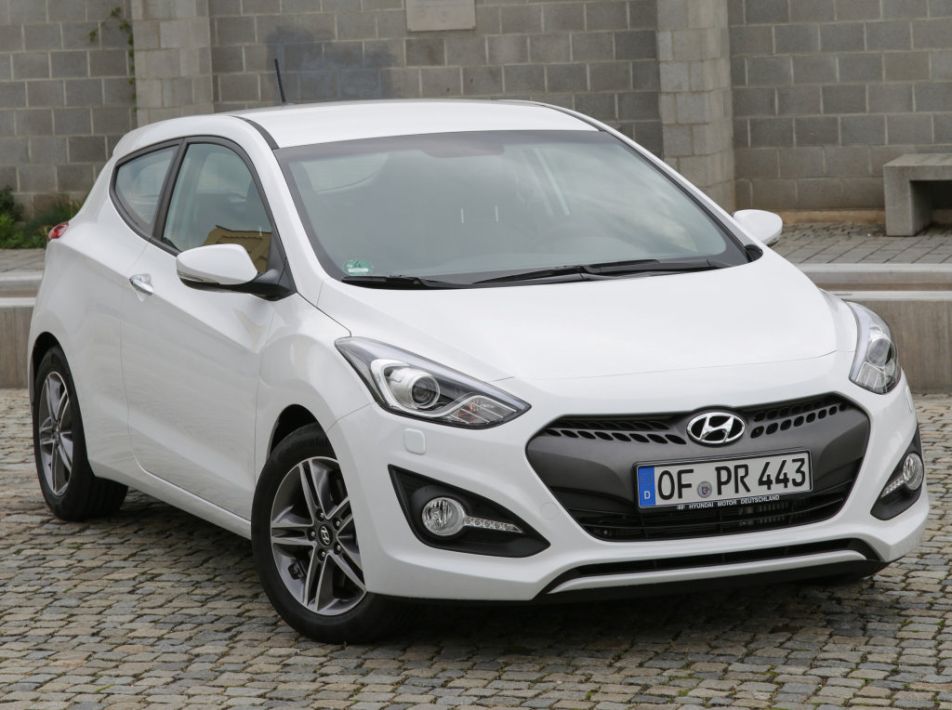 Hyundai i30 Spezifikationen und Ausstattung - amsteuer.de