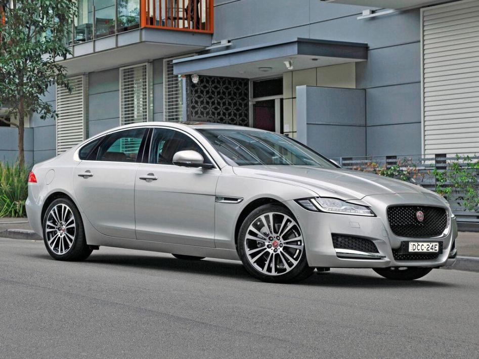 Jaguar XF X260 Spezifikationen und Ausstattung - amsteuer.de