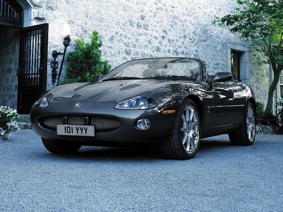Jaguar XK X100 Spezifikationen und Ausstattung - amsteuer.de