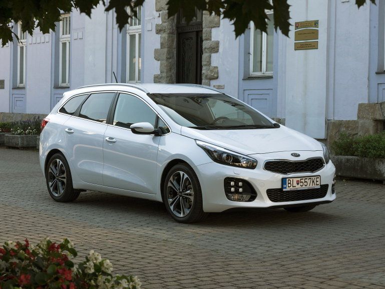 Kia Ceed Spezifikationen und Ausstattung - amsteuer.de