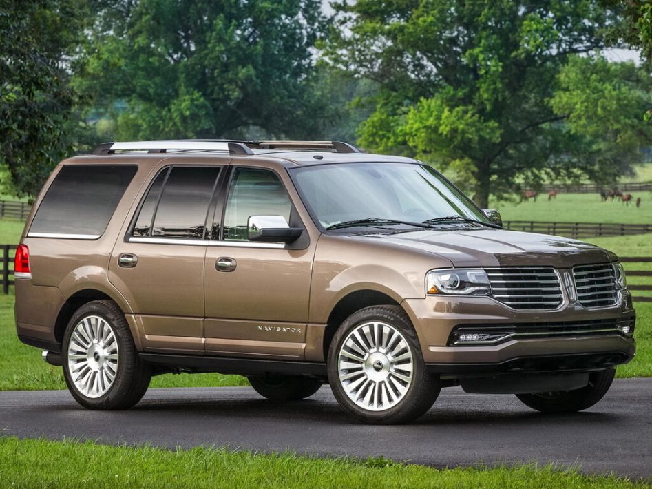 Lincoln Navigator U326 Spezifikationen und Ausstattung - amsteuer.de