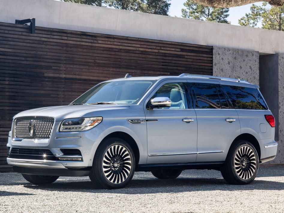 Lincoln Navigator U554 Spezifikationen und Ausstattung - amsteuer.de