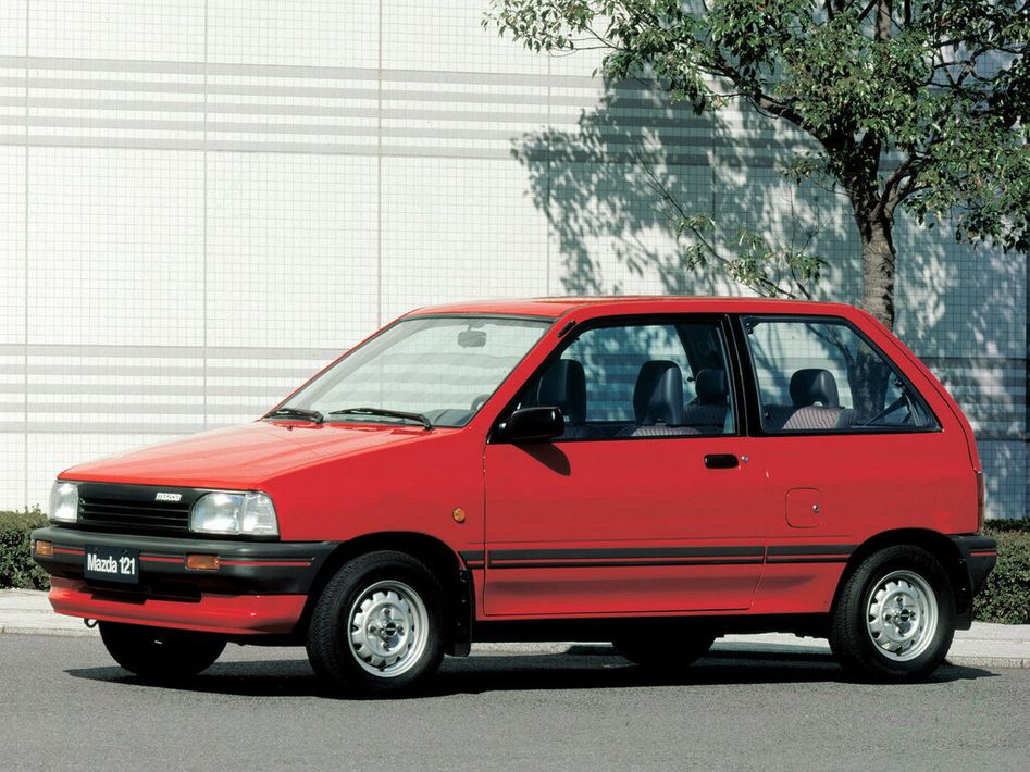 Mazda 121 Spezifikationen und Ausstattung - amsteuer.de