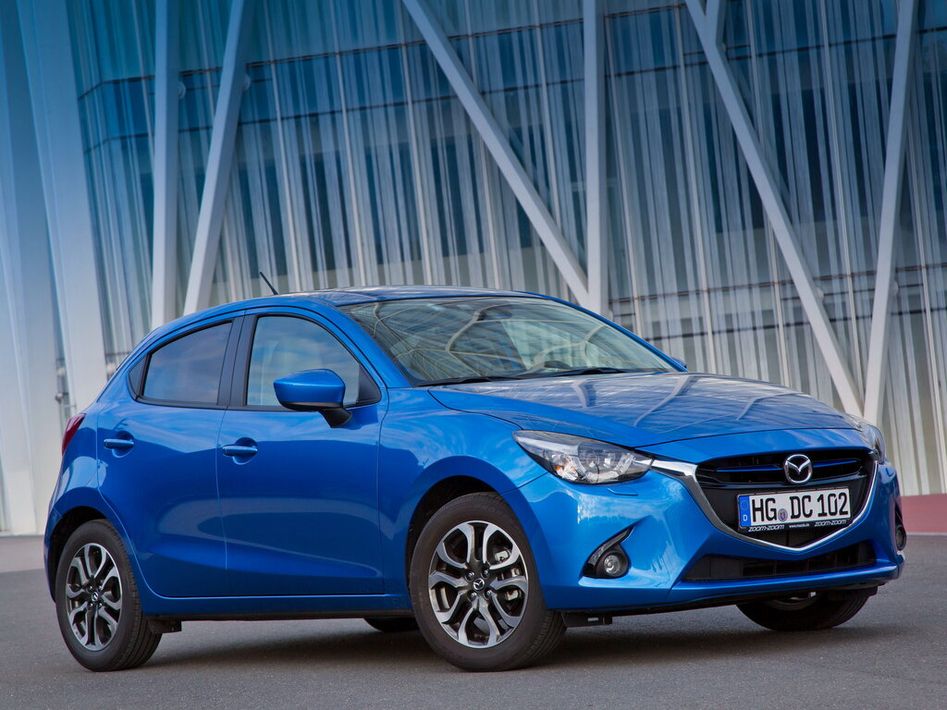 Mazda 2 Spezifikationen und Ausstattung - amsteuer.de