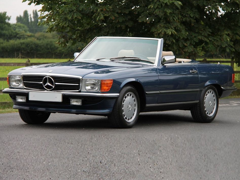 Mercedes-Benz SL-Class R107 Spezifikationen und Ausstattung - amsteuer.de