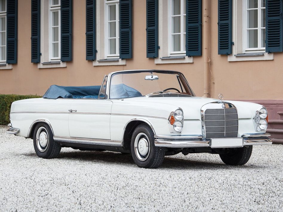 Mercedes-Benz W111 Spezifikationen und Ausstattung - amsteuer.de