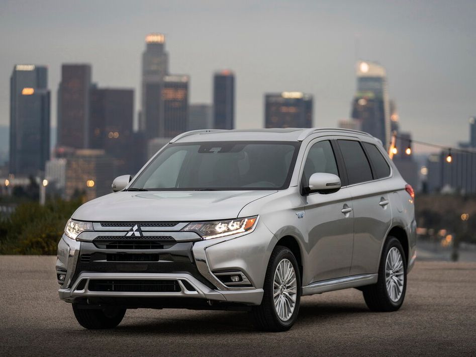 Mitsubishi Outlander GF0W-GG0W Spezifikationen und Ausstattung - amsteuer.de