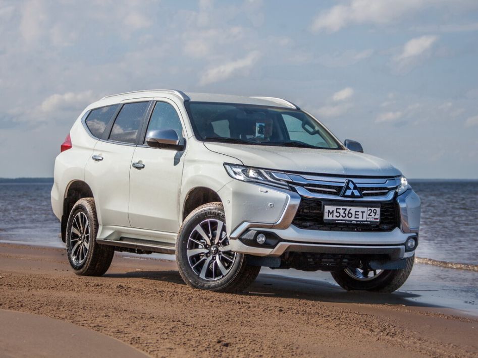 Mitsubishi Pajero Sport Spezifikationen und Ausstattung - amsteuer.de