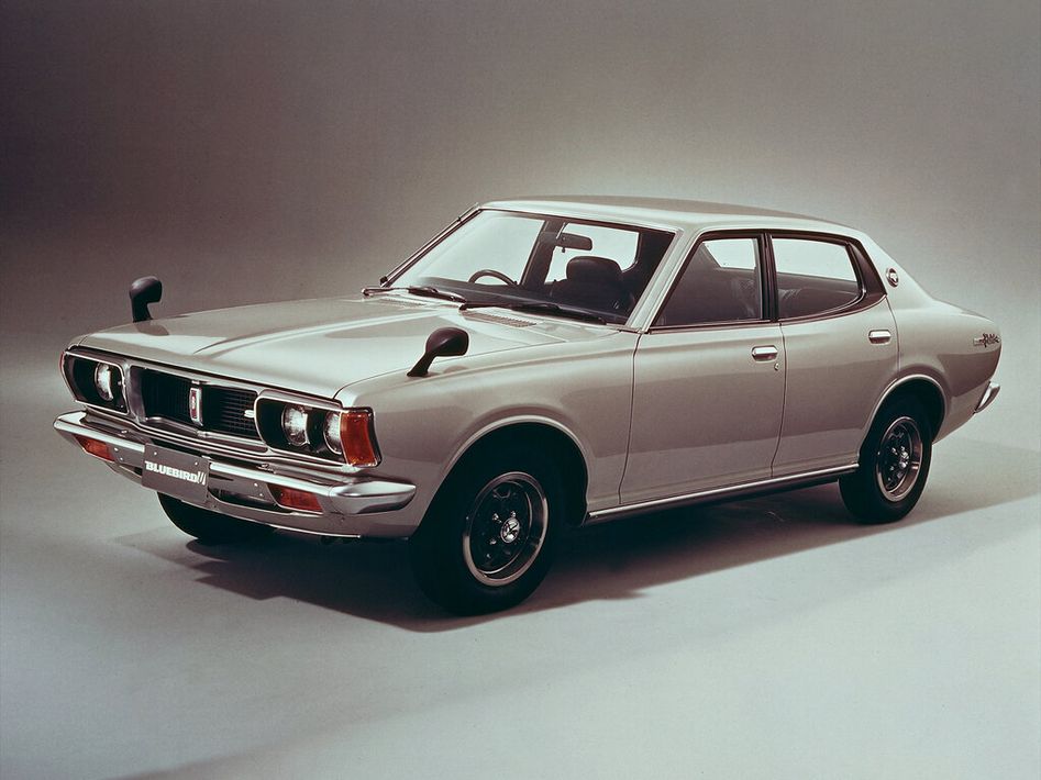 Nissan Bluebird 610 Spezifikationen und Ausstattung - amsteuer.de