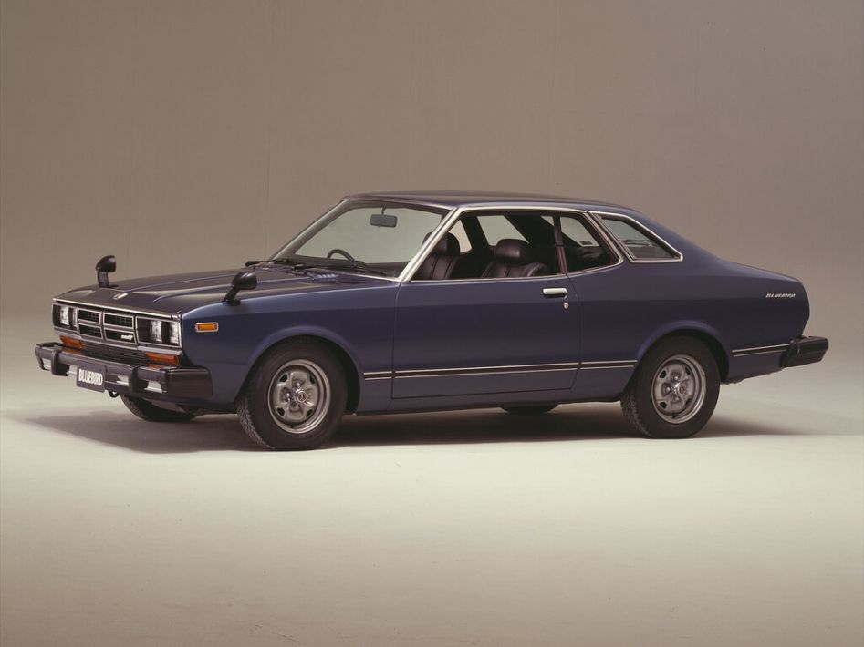 Nissan Bluebird 810 Spezifikationen und Ausstattung - amsteuer.de