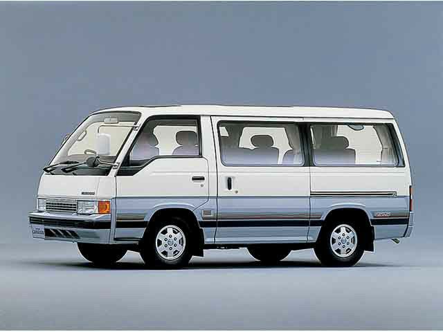 Nissan Caravan E24 Spezifikationen und Ausstattung - amsteuer.de