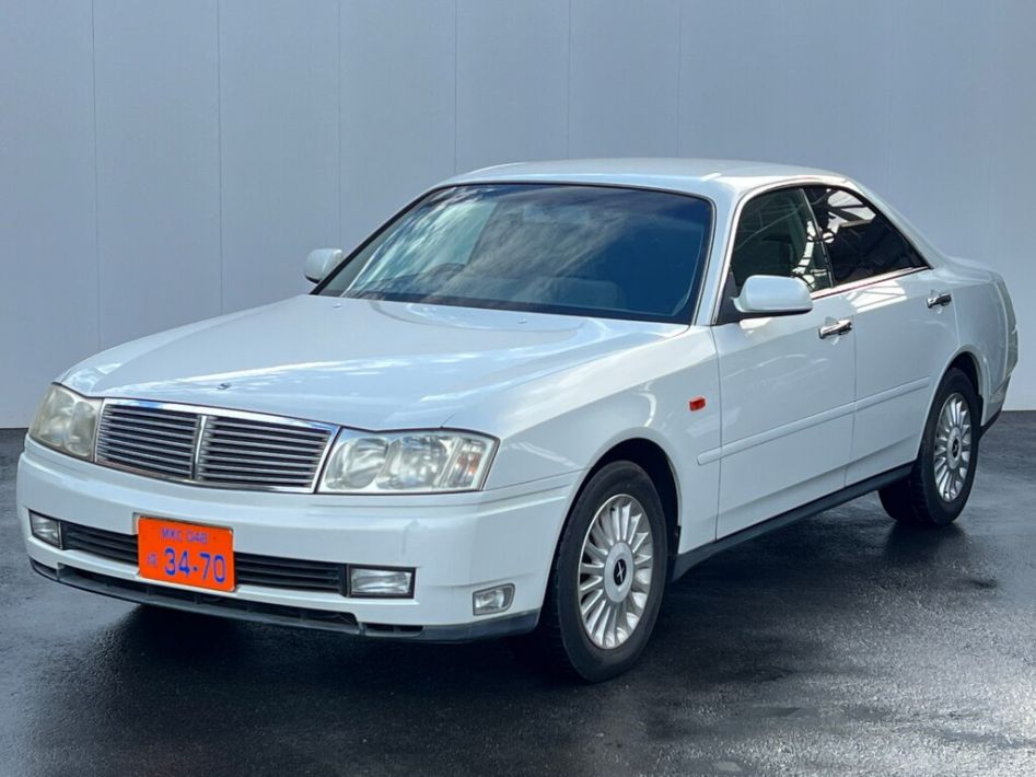 Nissan Cedric Y34 Spezifikationen und Ausstattung - amsteuer.de