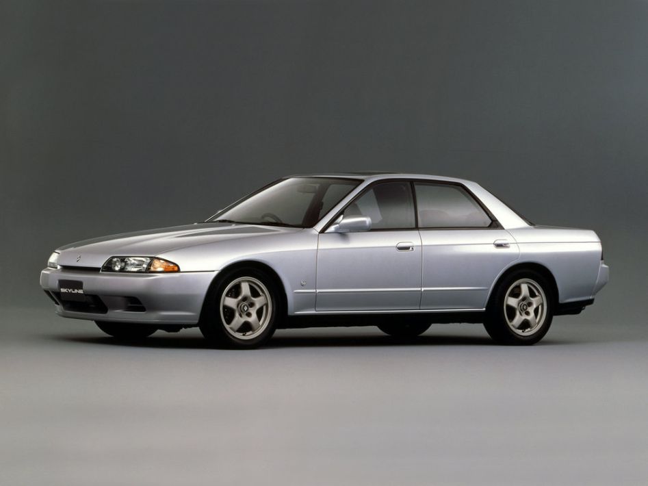 Nissan Skyline R32 Spezifikationen und Ausstattung - amsteuer.de