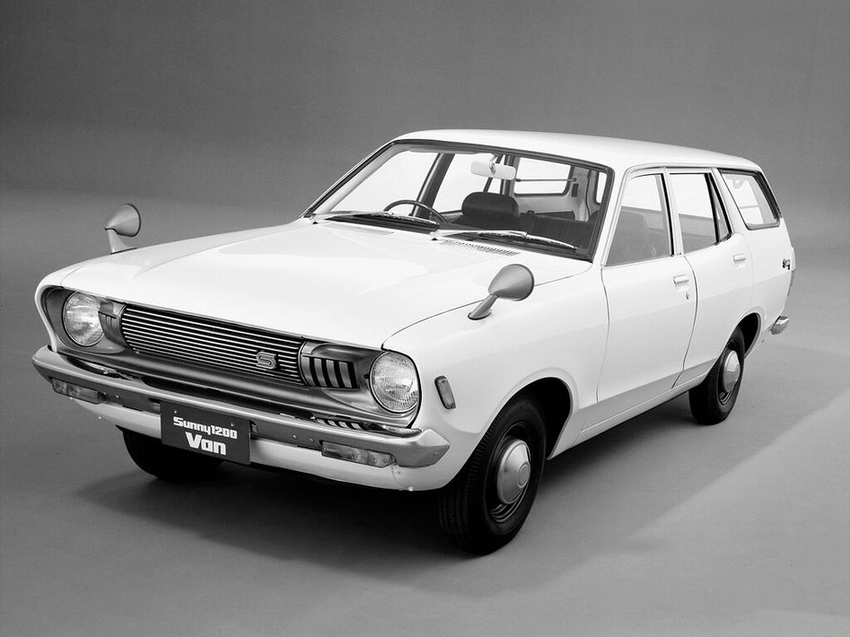 Nissan Sunny B210 Spezifikationen und Ausstattung - amsteuer.de