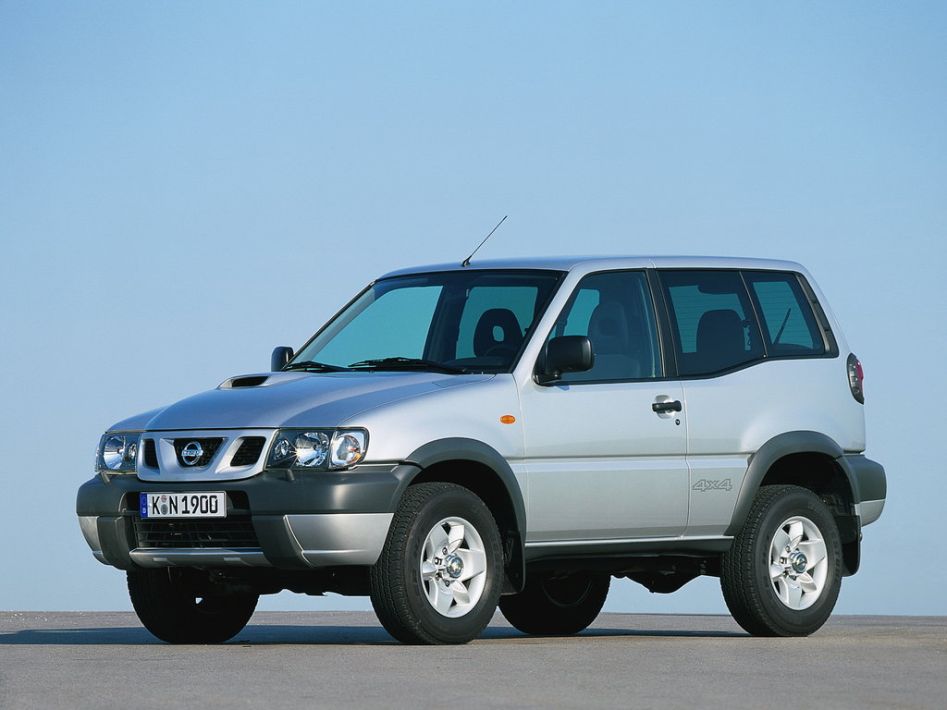 Nissan Terrano-II Spezifikationen und Ausstattung - amsteuer.de