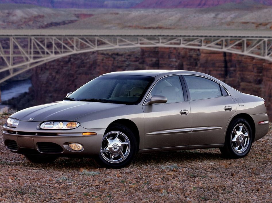 Oldsmobile Aurora Spezifikationen und Ausstattung - amsteuer.de