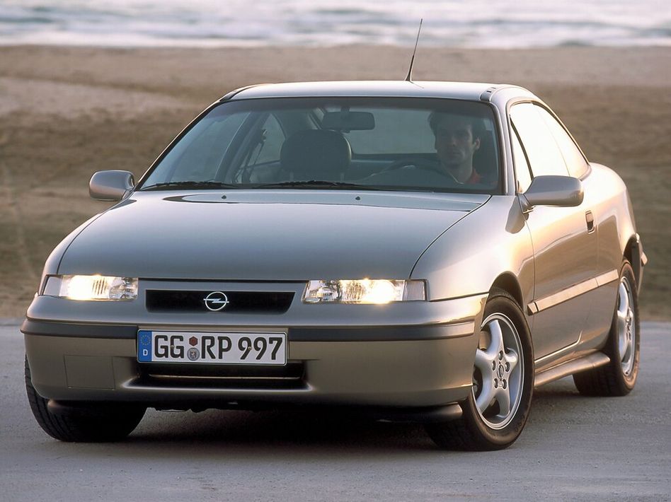 Opel Calibra Spezifikationen und Ausstattung - amsteuer.de