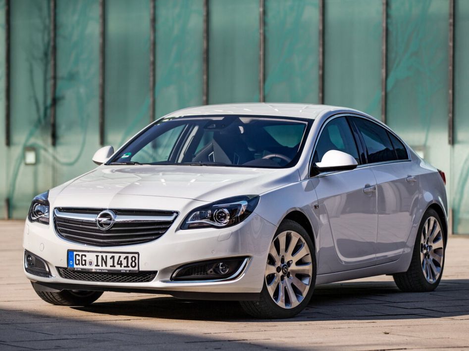 Opel Insignia ZG09 Spezifikationen und Ausstattung - amsteuer.de