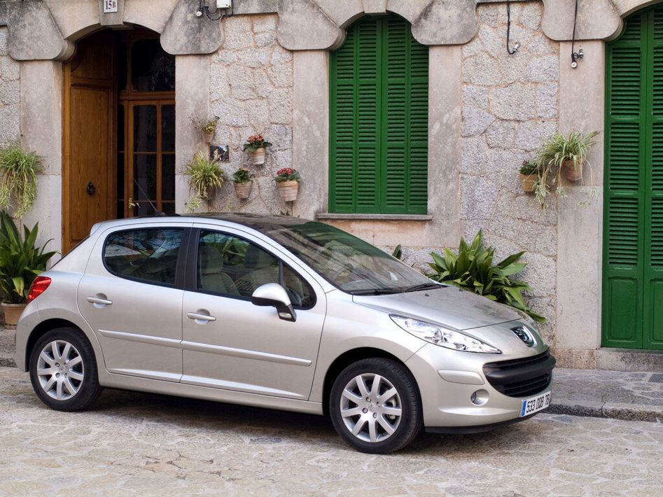 Peugeot 207 Spezifikationen und Ausstattung - amsteuer.de