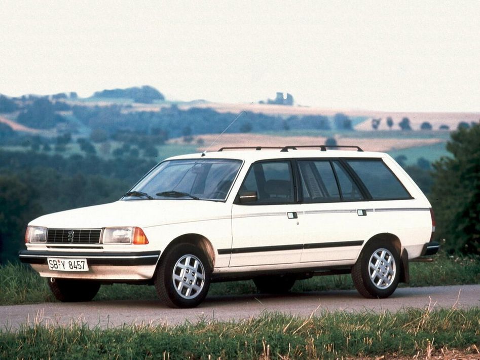 Peugeot 305 Spezifikationen und Ausstattung - amsteuer.de