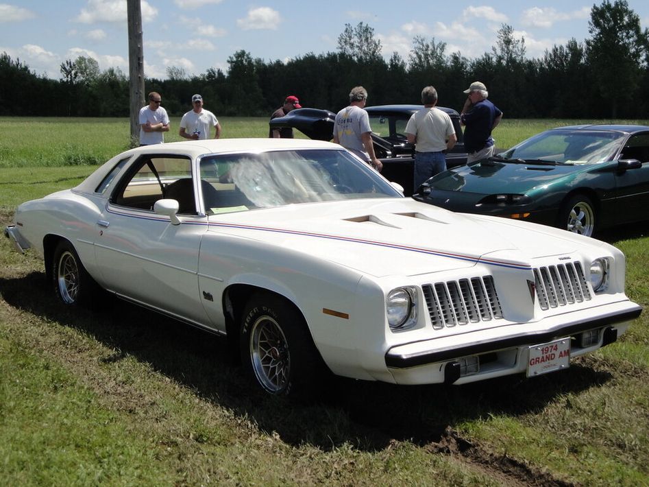 Pontiac Grand Am Spezifikationen und Ausstattung - amsteuer.de