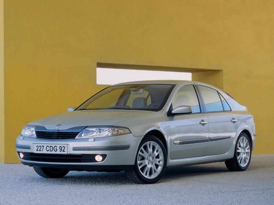 Renault Laguna X74 Spezifikationen und Ausstattung - amsteuer.de