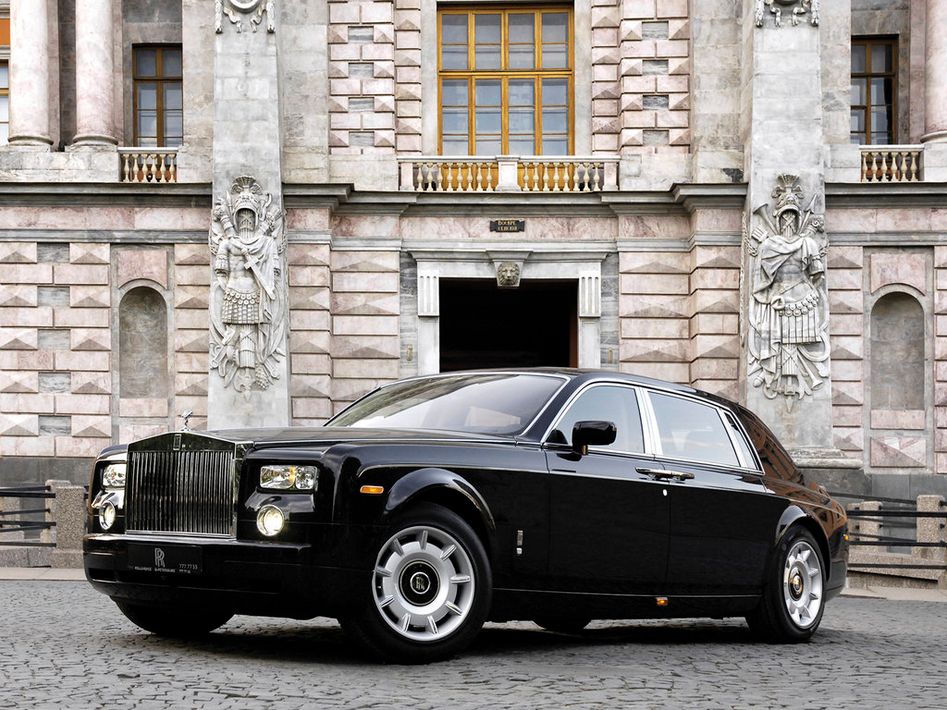 Rolls-Royce Phantom Spezifikationen und Ausstattung - amsteuer.de