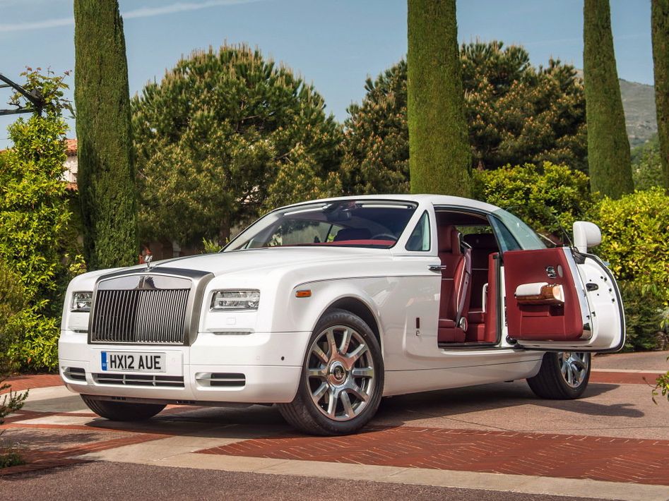 Rolls-Royce Phantom Spezifikationen und Ausstattung - amsteuer.de