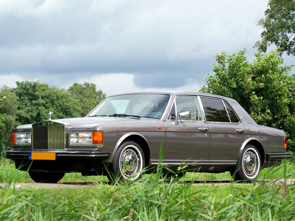 Rolls-Royce Silver-Spirit Mark-II Spezifikationen und Ausstattung - amsteuer.de