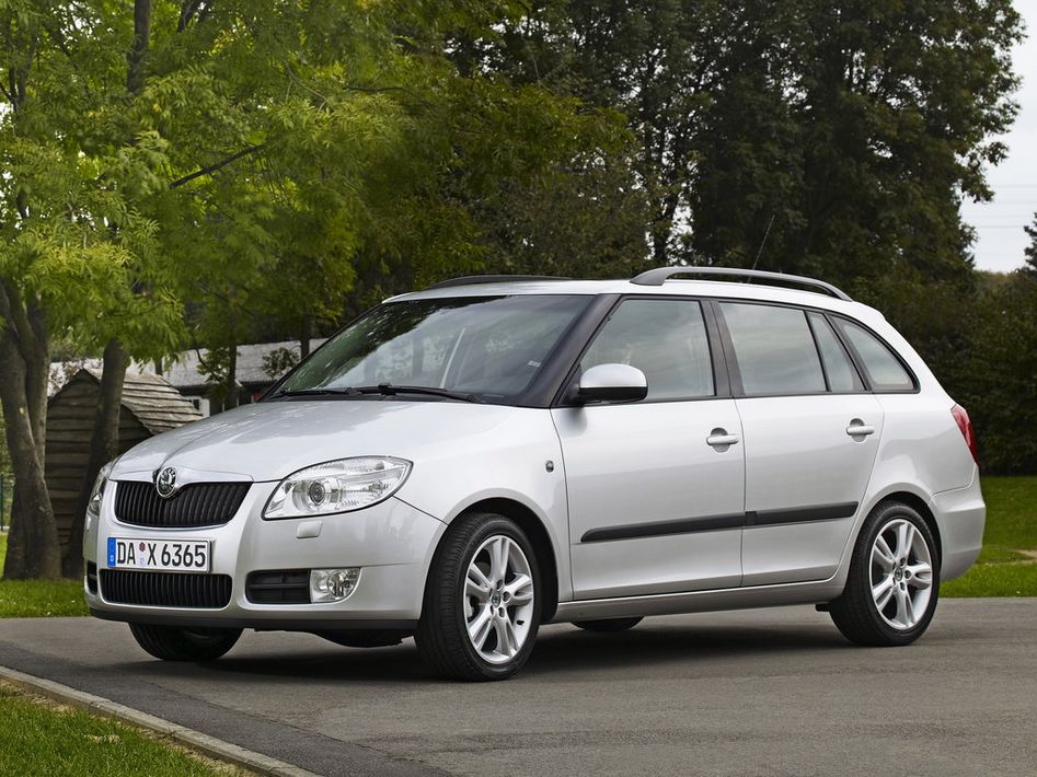 Skoda Fabia 5J Spezifikationen und Ausstattung - amsteuer.de