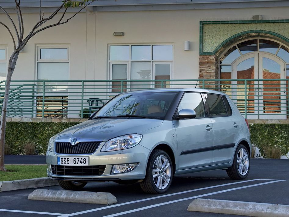 Skoda Fabia 5J Spezifikationen und Ausstattung - amsteuer.de