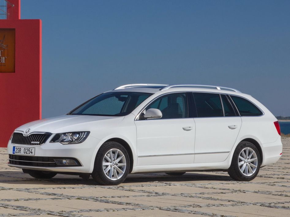 Skoda Superb 3T Spezifikationen und Ausstattung - amsteuer.de